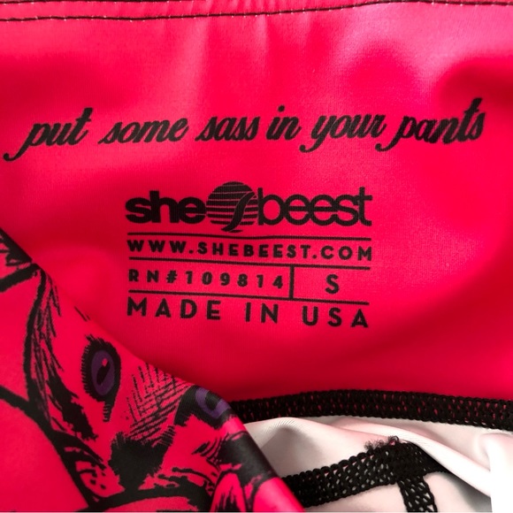 Shebeest Petunia Smitten Kitten Bike Shorts in Hot Magenta Size S - Picture 10 of 12